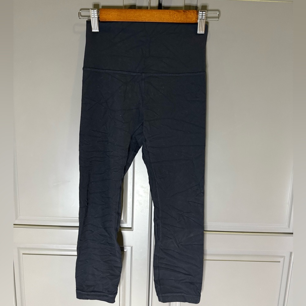 Lululemon Align High Rise Crop 17” - size 4 - good condition